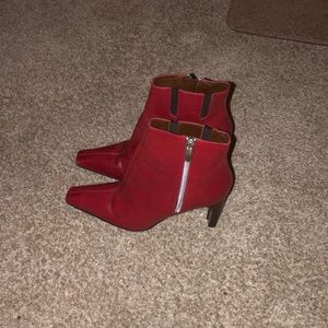 Donald J Pliner Women’s Red High Heels